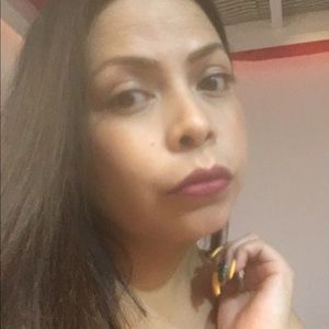 Meet your Posher, Marie